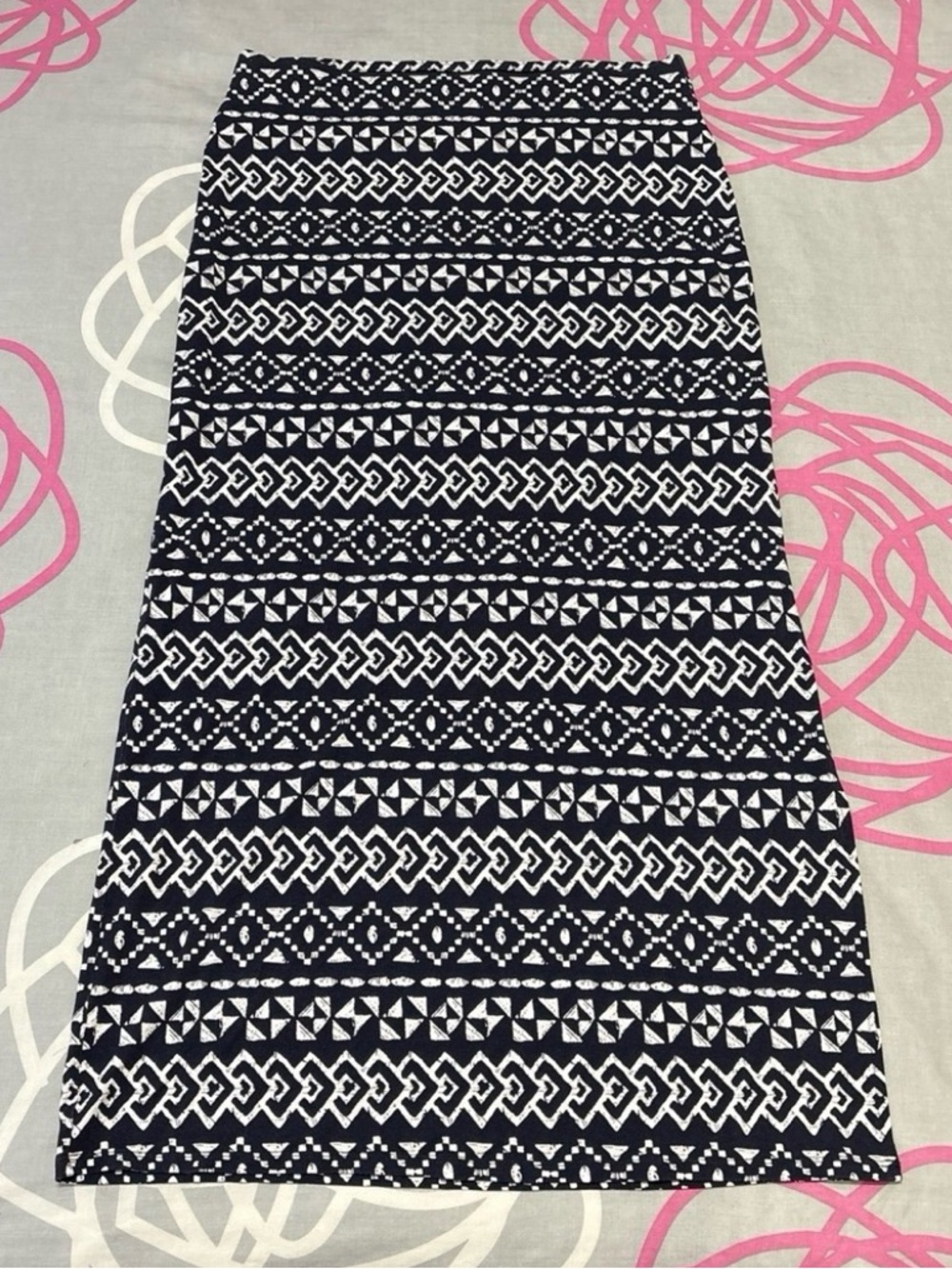 LOFT Navy Blue and White Maxi Pattern Skirt